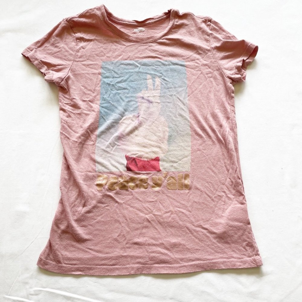 Old Navy Christmas “Peace Y’All” shirt size 10/12